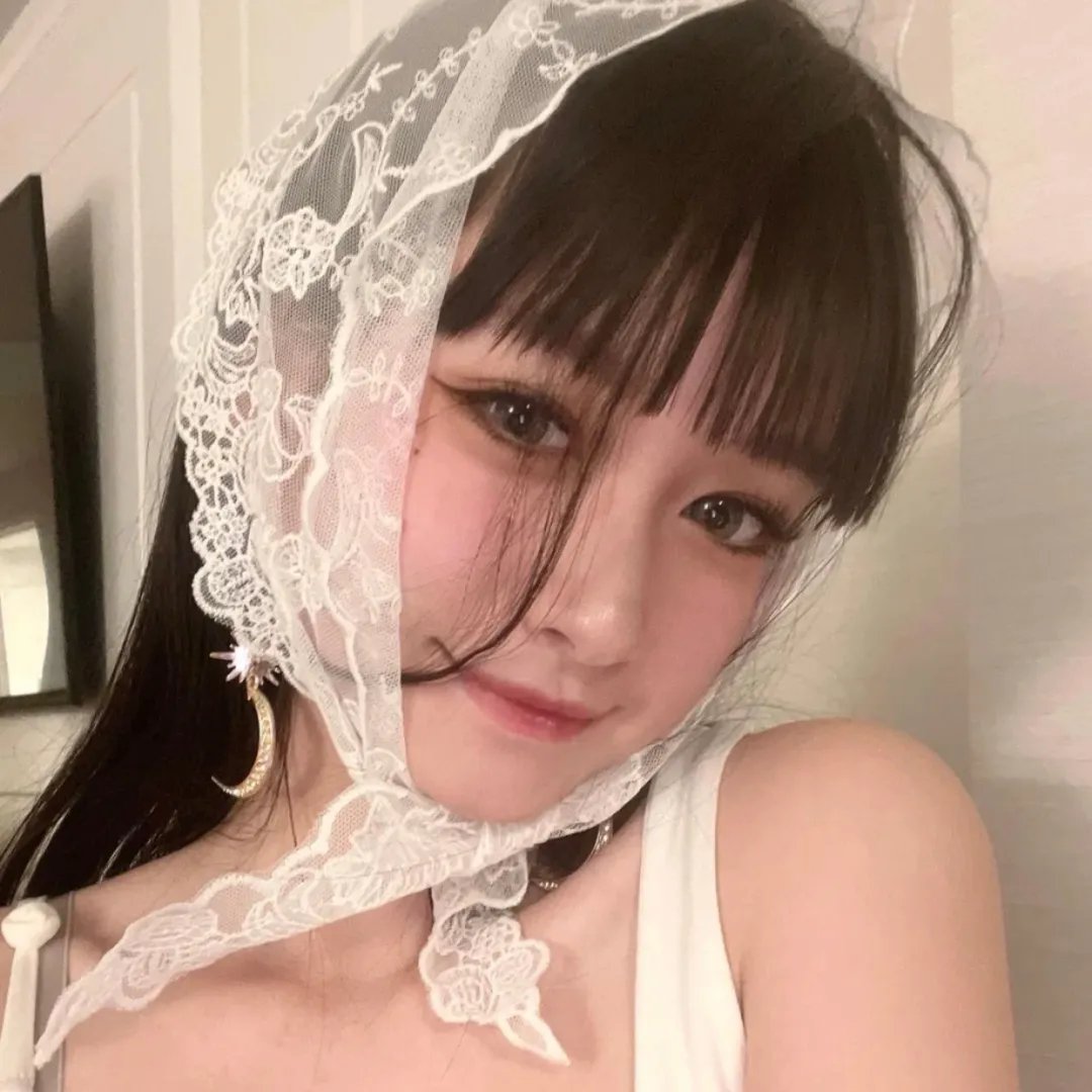 裸体门廊